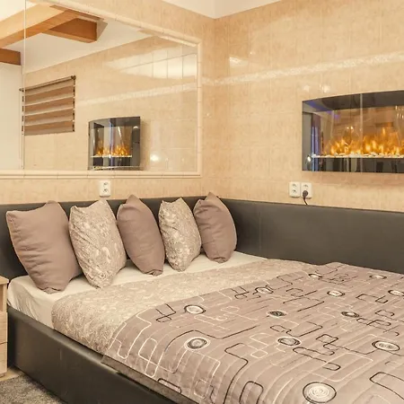 Wellness Studio! Finnish Sauna, Whirlpool, Gym & More! *
