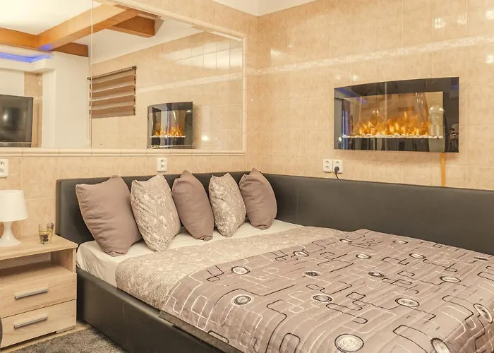 Wellness Studio! Finnish Sauna, Whirlpool, Gym & More! *