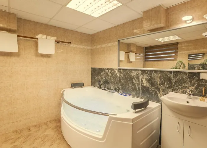 Wellness Studio! Finnish Sauna, Whirlpool, Gym & More! Апартаменты